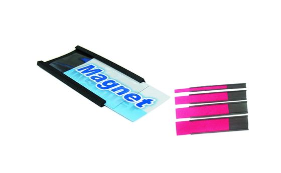 Magnetski C-profil s papirom i prozirnom folijom